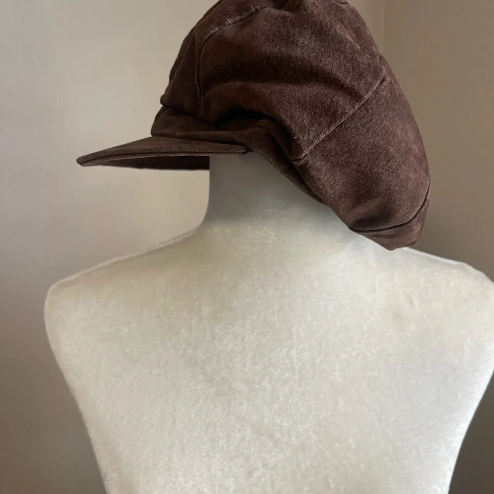 Nathanial Cole vintage Brown Suede Newsboy Cap